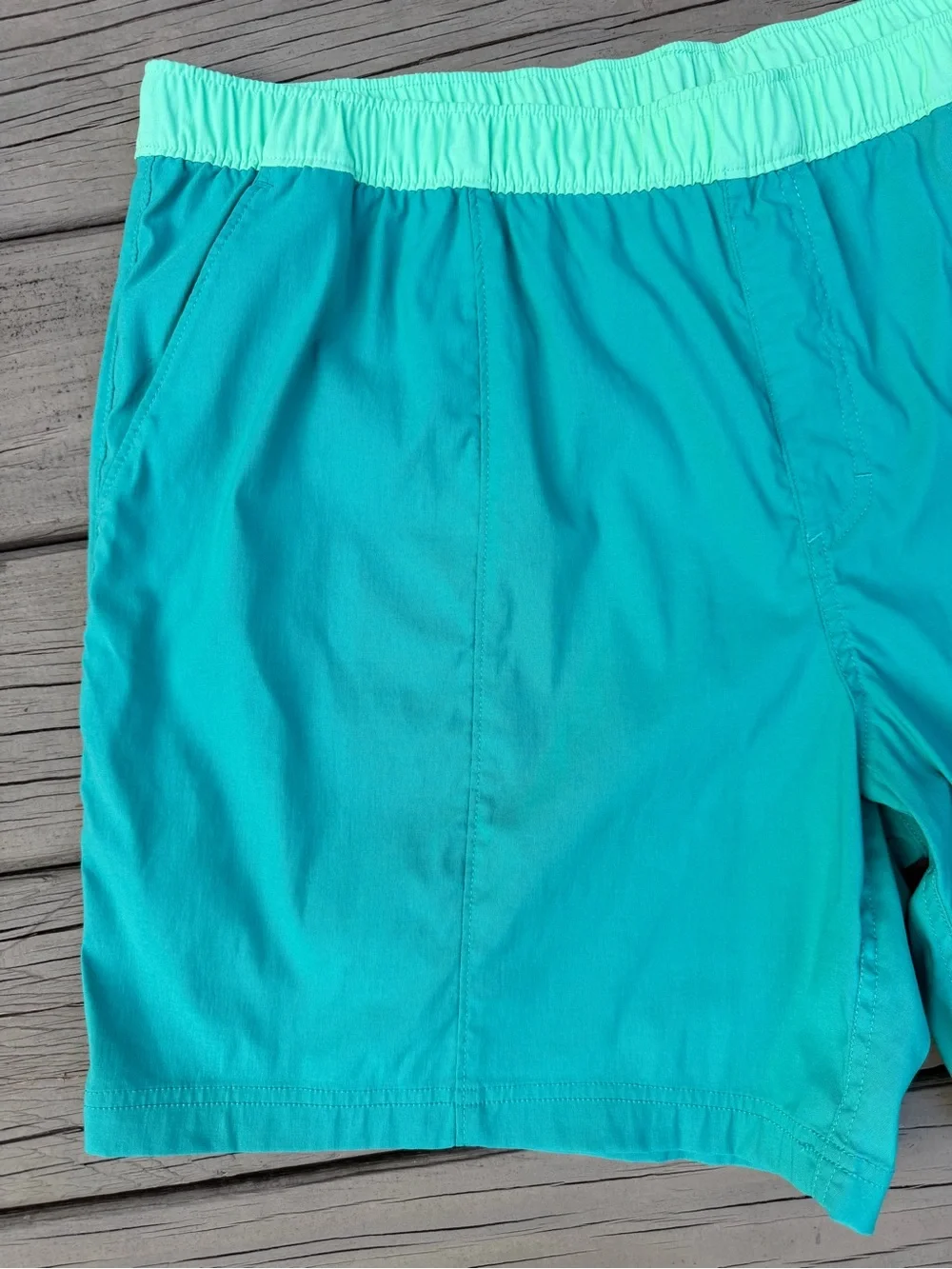 The North Face Class V Pull-On Shorts in Green Mist side XXL